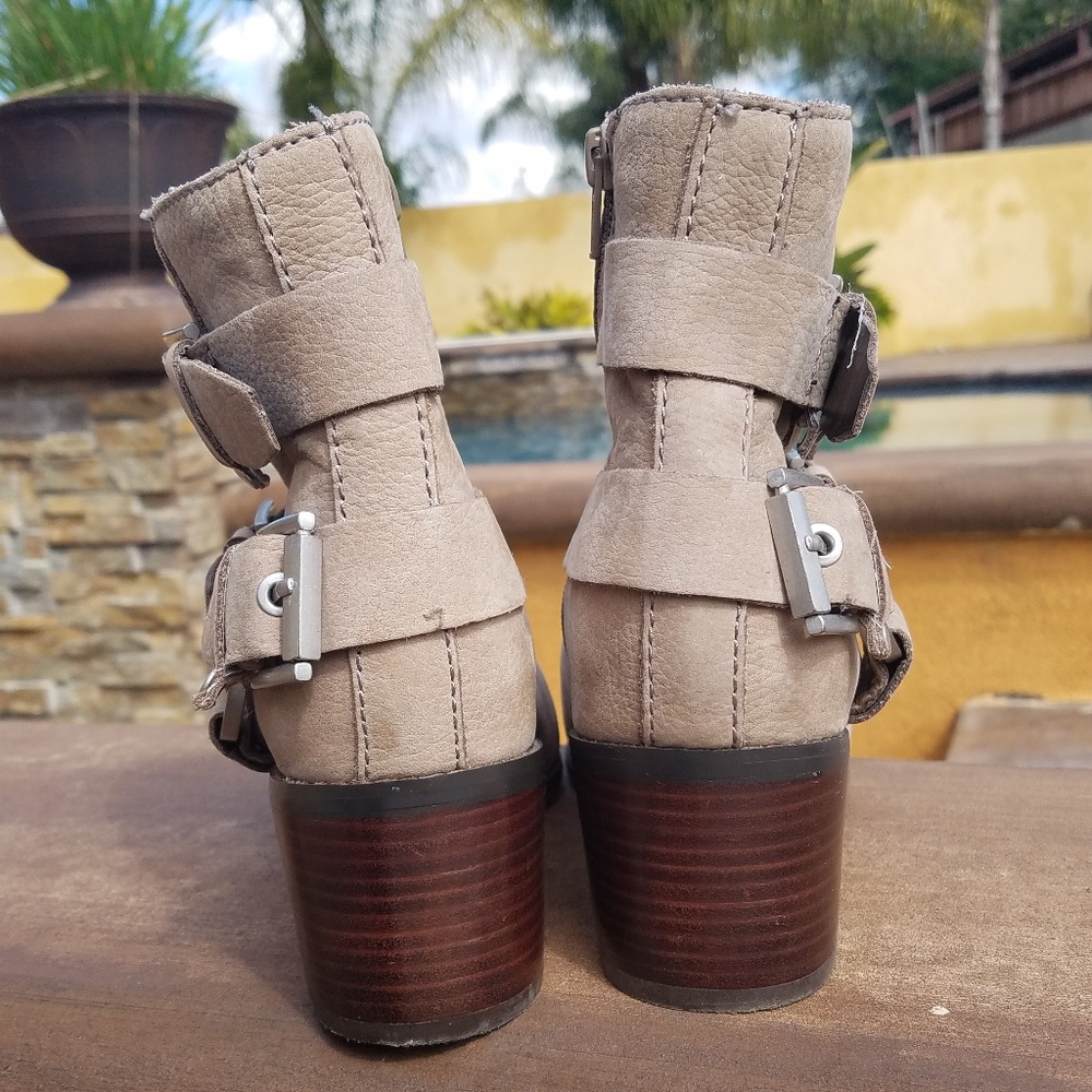 Booties - Picture 4 of 4